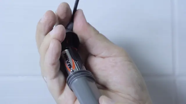 Oras Eterna - Replacing the battery